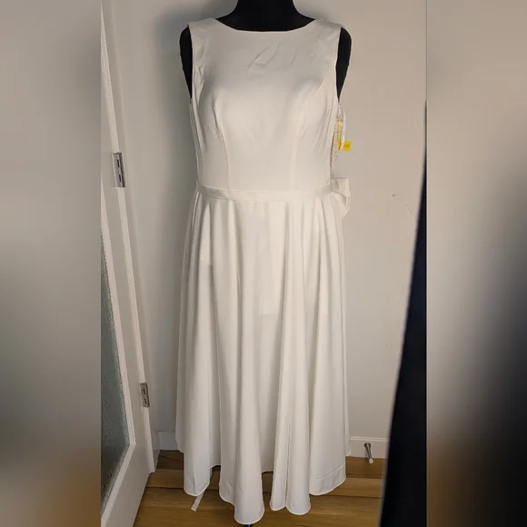 Off White Boatneck Midi Wedding Dress Romantic Lace-Up Back and bow Sz 6 NEW - Picture 4 of 16